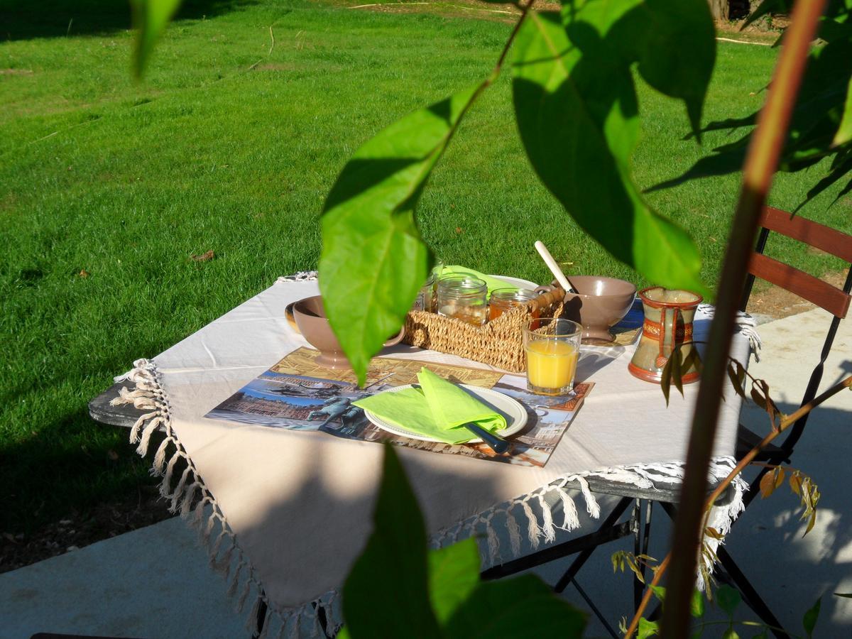 Maison Prairie Bonheur Acomodação com café da manhã Magny-les-Hameaux Exterior foto